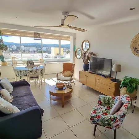 Les Iris Apartment *